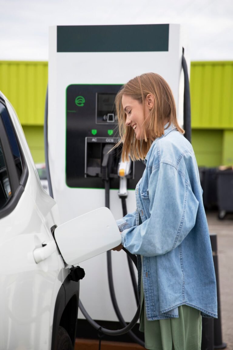 Inkassatorskij Avtomobil na Baze GAZ-2705: A Secure and Versatile Cash-in-Transit Vehicle